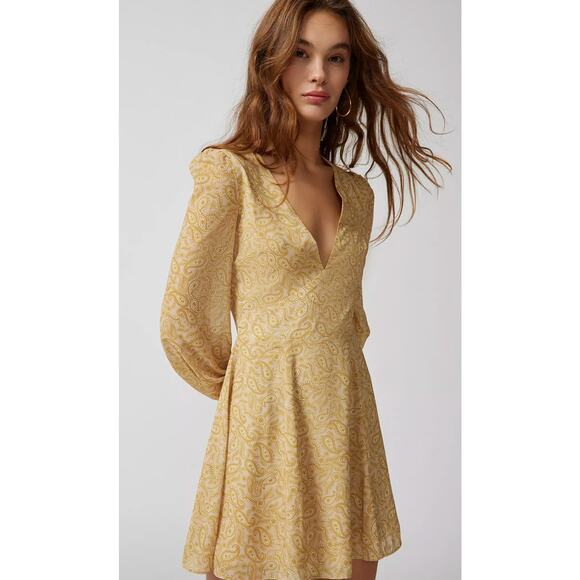NWT Urban Outfitters Retro Gold Stone Paisley Long Sleeve Dress Medium - Picture 1 of 7